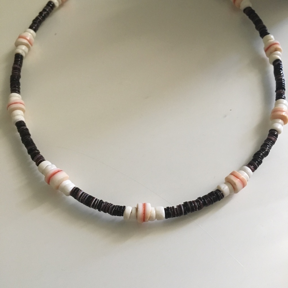 BKE morocco necklace - GORGEOUS colors! 🌺