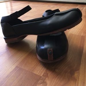 Doc Martens Mary Janes