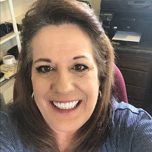 Meet your Posher, Michele