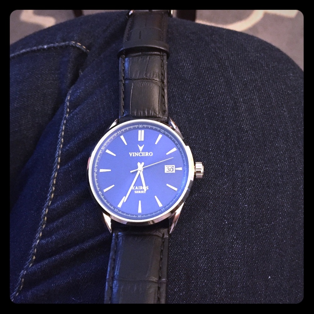 NWOT Vincero watch, Black leather strap,blue face