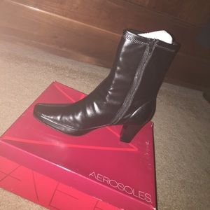 ✨NEW✨Never Been Worn Black Boots