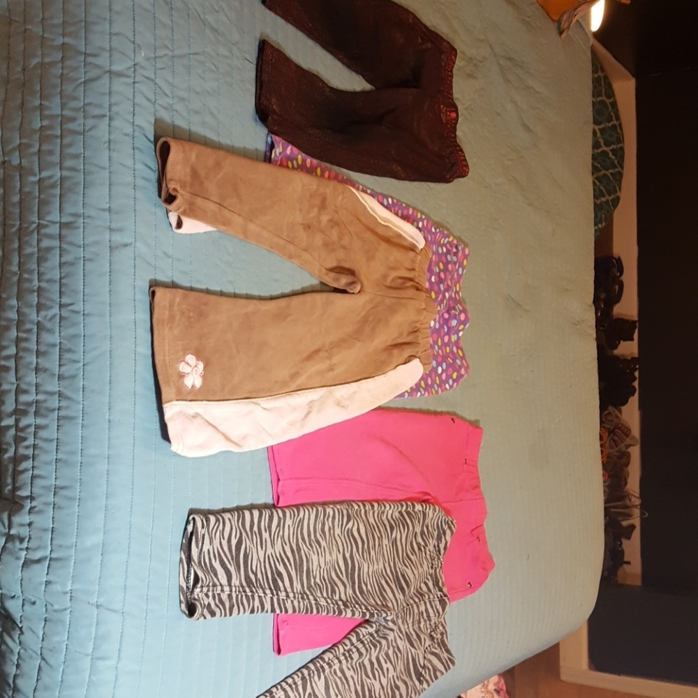 Girls size 5 pants, in very good condition