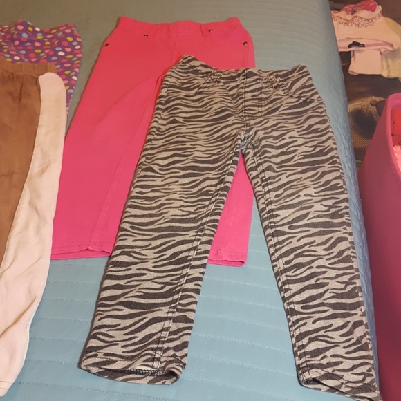 Girls size 5 pants, in very good condition - Picture 2 of 4