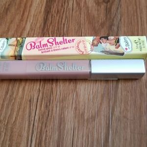 Balm Shelter lip gloss