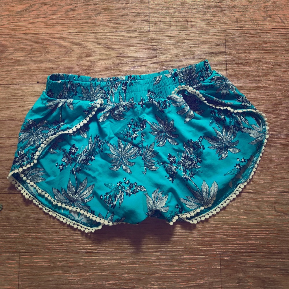 Island boho print shorts