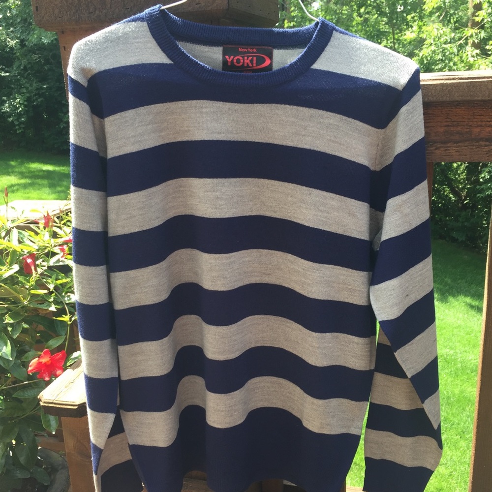 Men's lightweight striped sweater.
