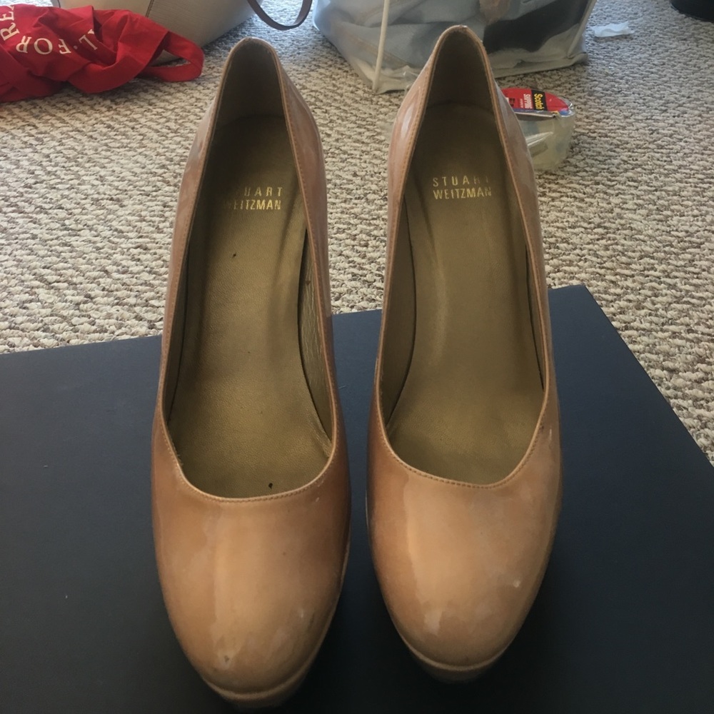 Stuart Weitzman nude platform pump