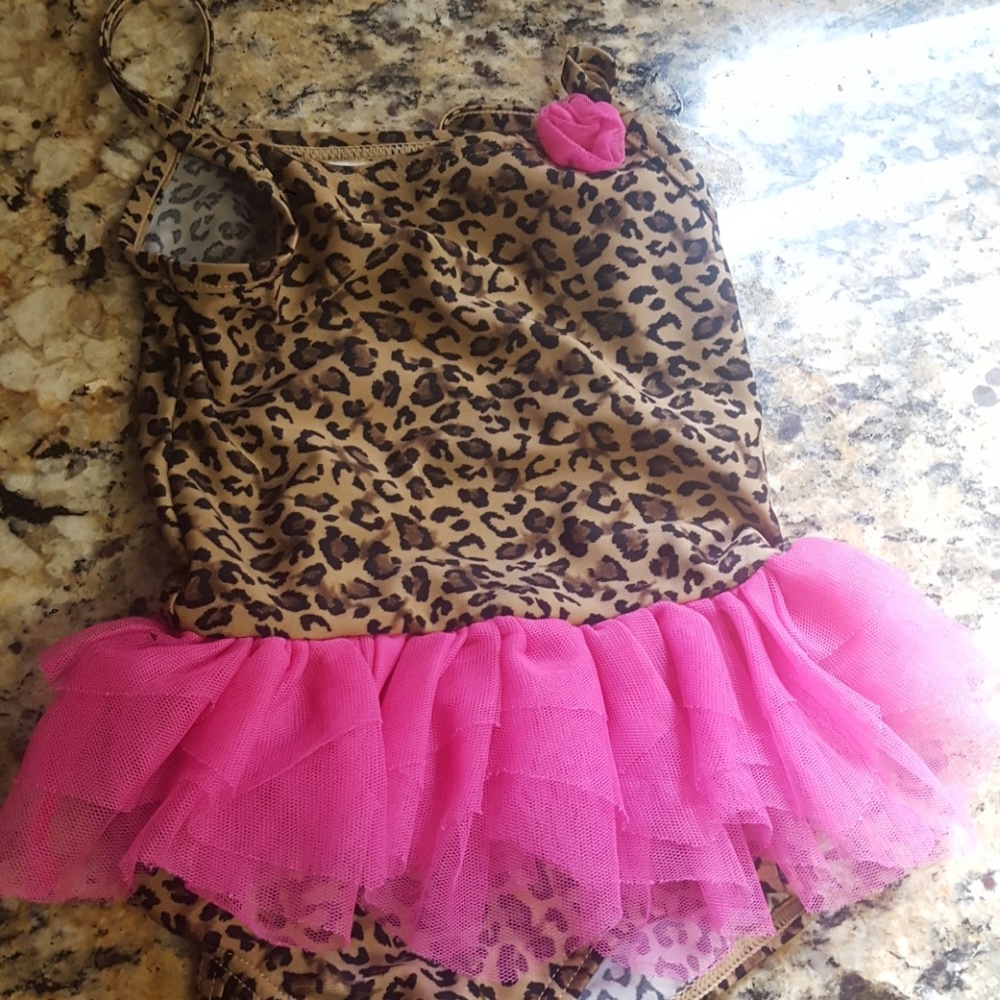 Girls swimsuit