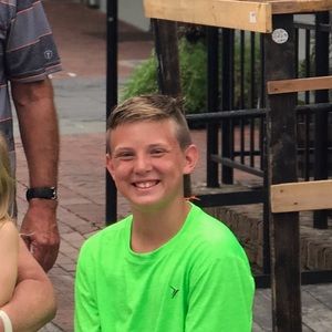 Meet your Posher, Ethan