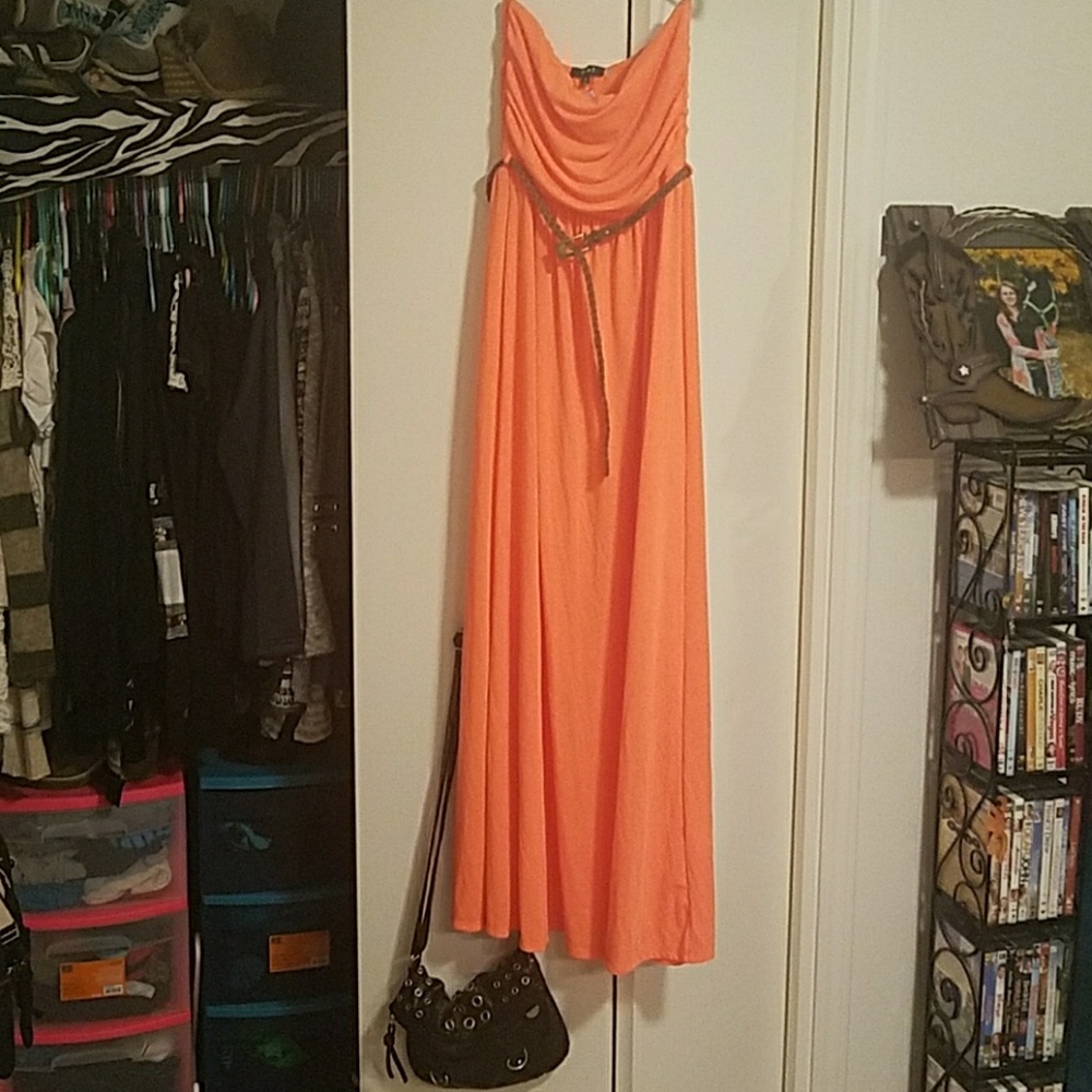 Maxi dress