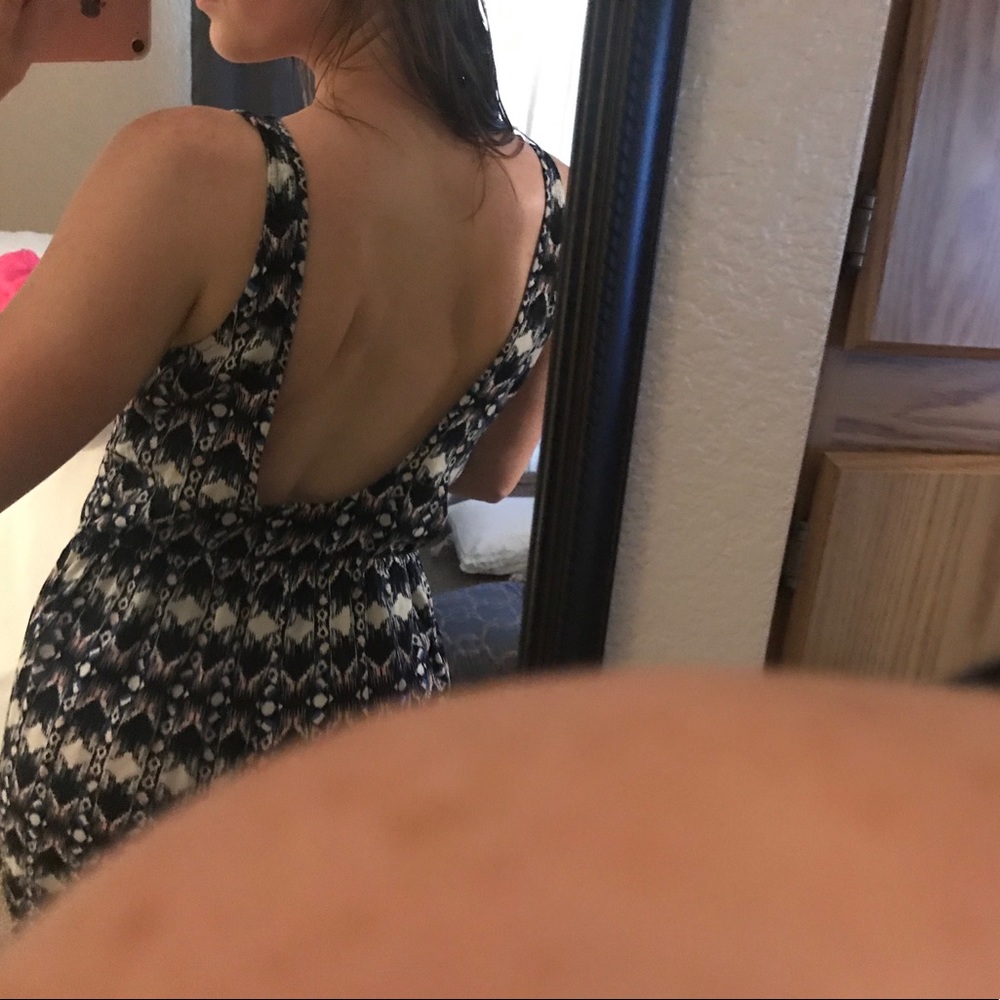 Romper - Picture 3 of 4
