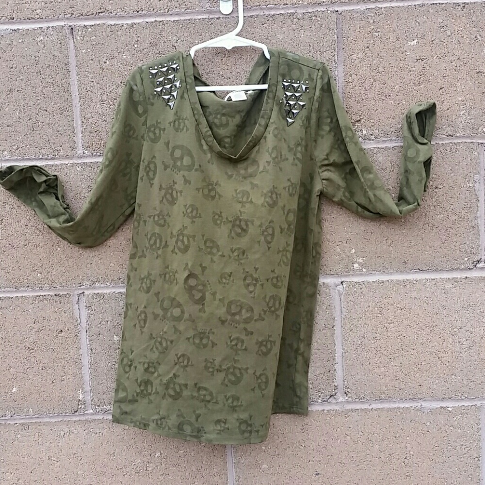 Skull shirt