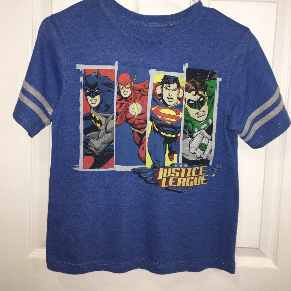 Justice League t shirt in medium