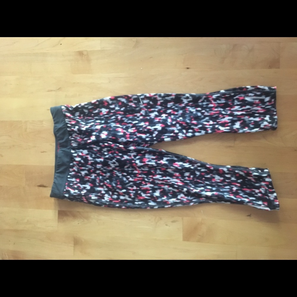 Nike cropped leggings - Picture 3 of 3