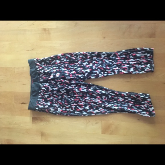 Nike cropped leggings - Picture 3 of 3