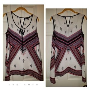 Sleeveless Tunic w/ Front Tie Closure Sz M