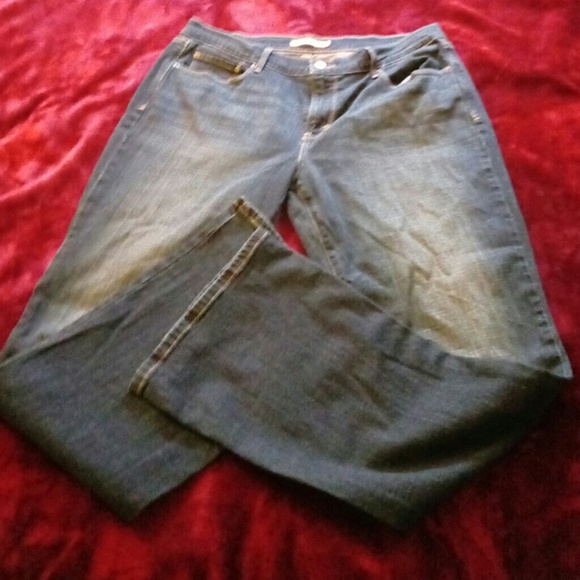 Jeans - Picture 1 of 4