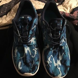 Nike Canvas Camouflage Sneaker