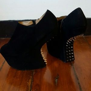 Lady Gaga style heals