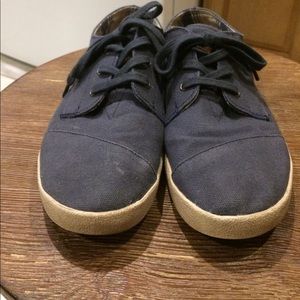 Toms canvas lace up sneaker
