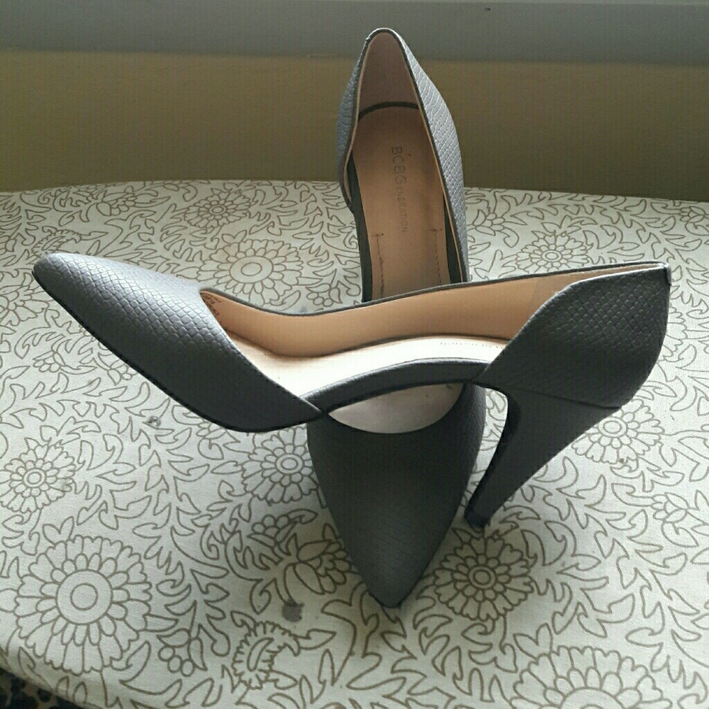 New BCBG Heels
