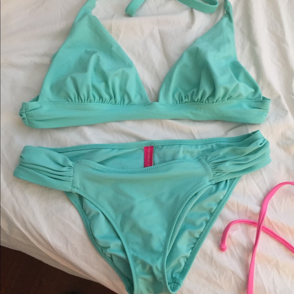 Victoria's Secret aqua bikini  34DD and small