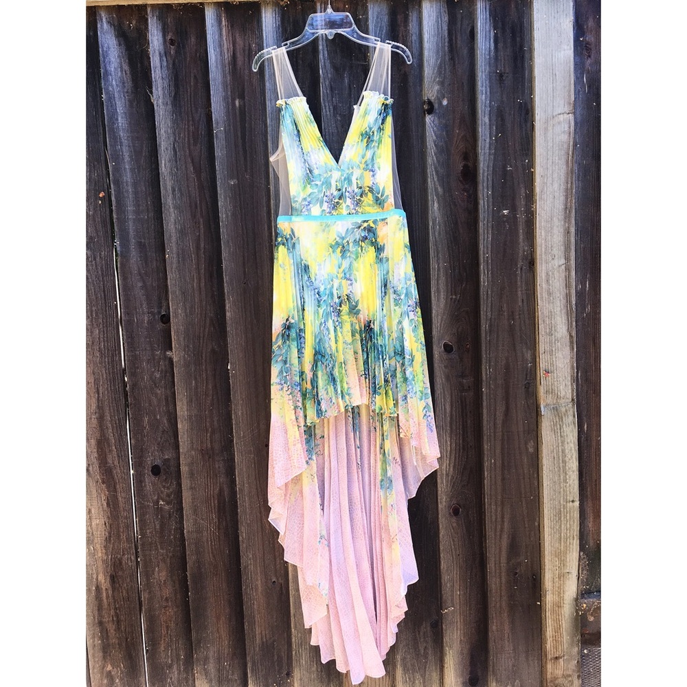 BEBE GOWN