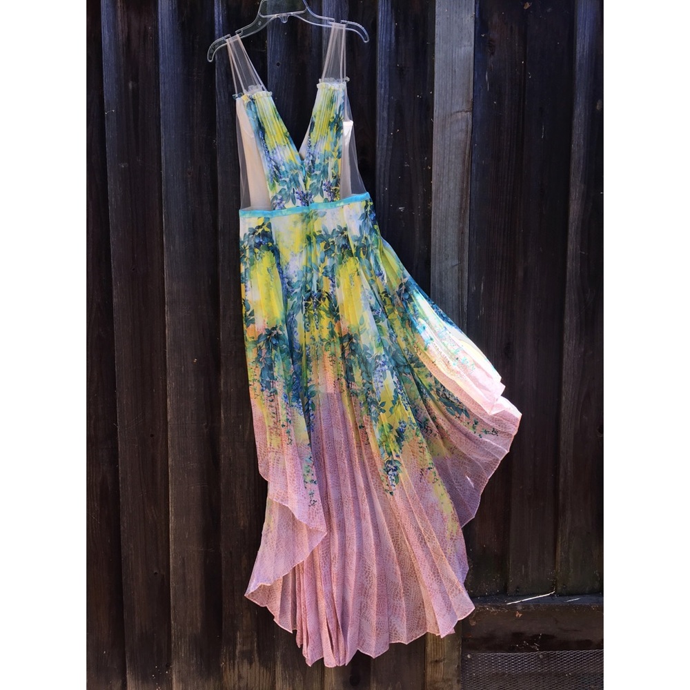 BEBE GOWN - Picture 2 of 8