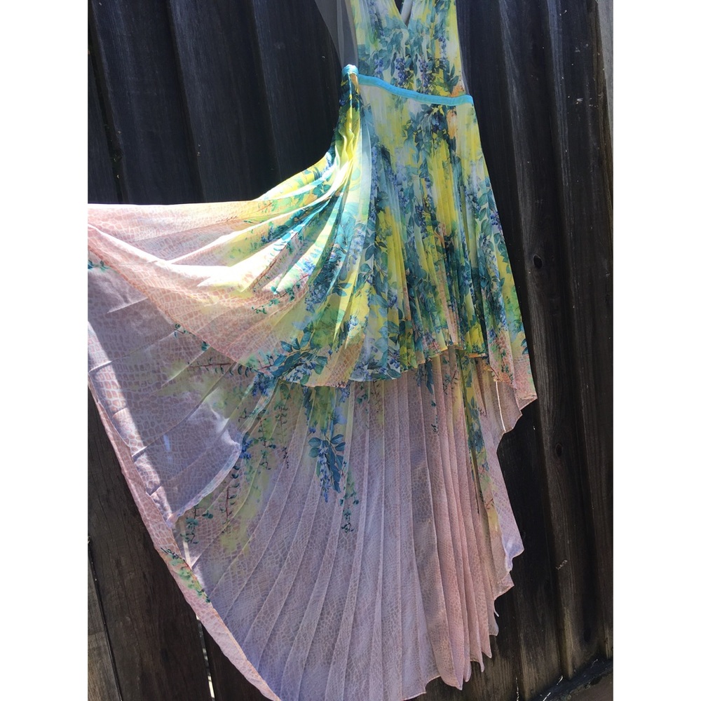 BEBE GOWN - Picture 3 of 8