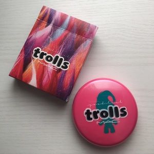 MAC Limited Edition Powder