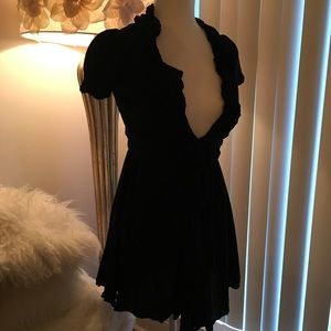 🍍 FOREVER 21 Black Ruffle Wrap Dress