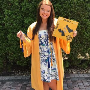 Meet your Posher, Rayna