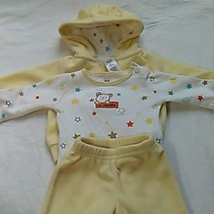 0-3 months Soft yellow 3 piece onesie and jacket