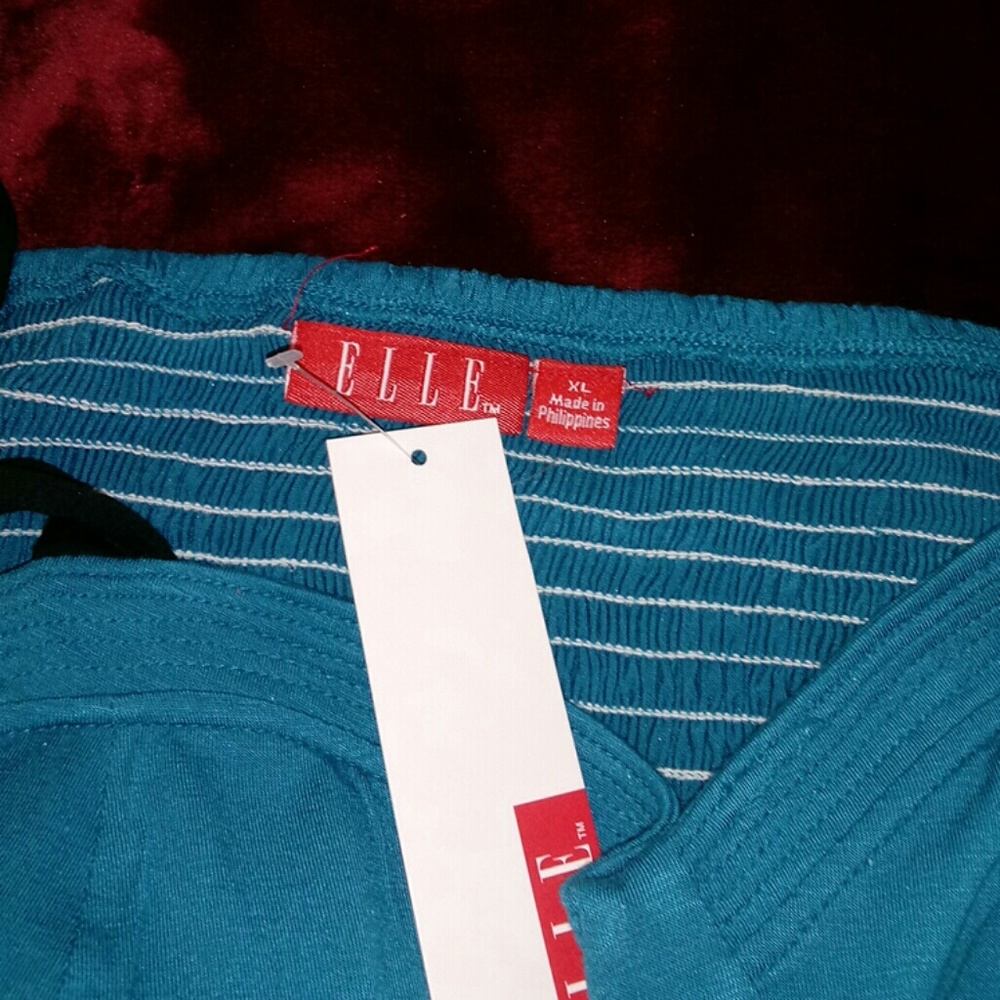 Tank top - Picture 3 of 4