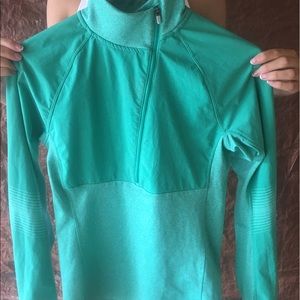 Nike quarter zip sweater pullover