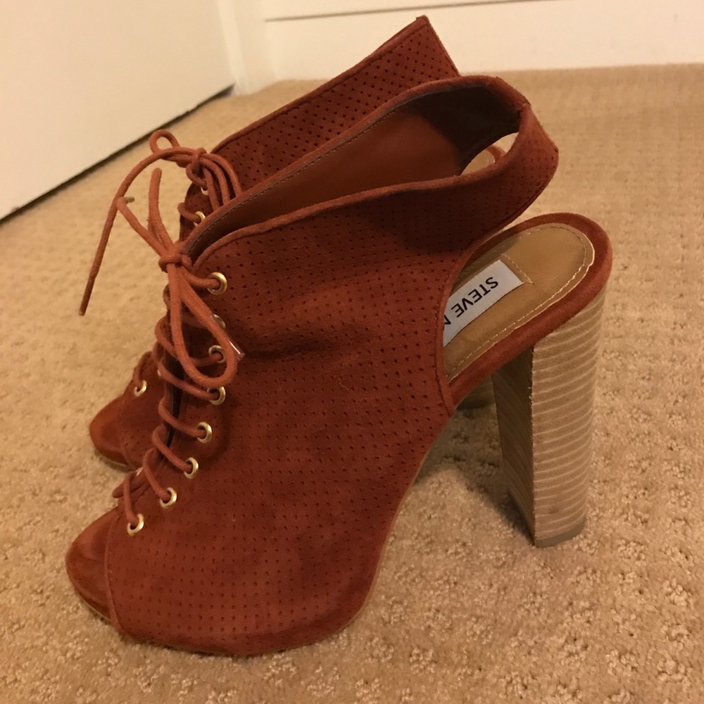 Steve Madden Lace Up Sling Back Bootie
