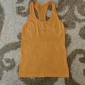Lululemon run swiftly tank