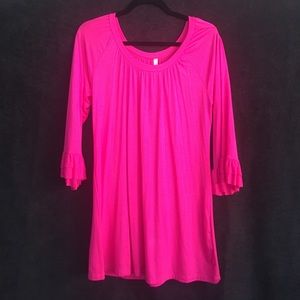 NWT CUTE TOP!
