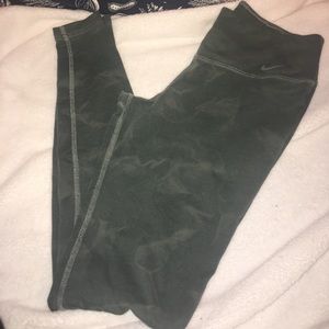 NIKE LEGGINGS
