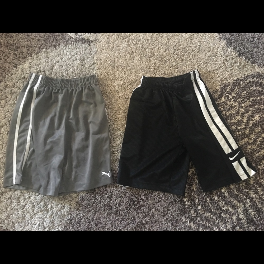 Boys youth small 1 Nike and Puma