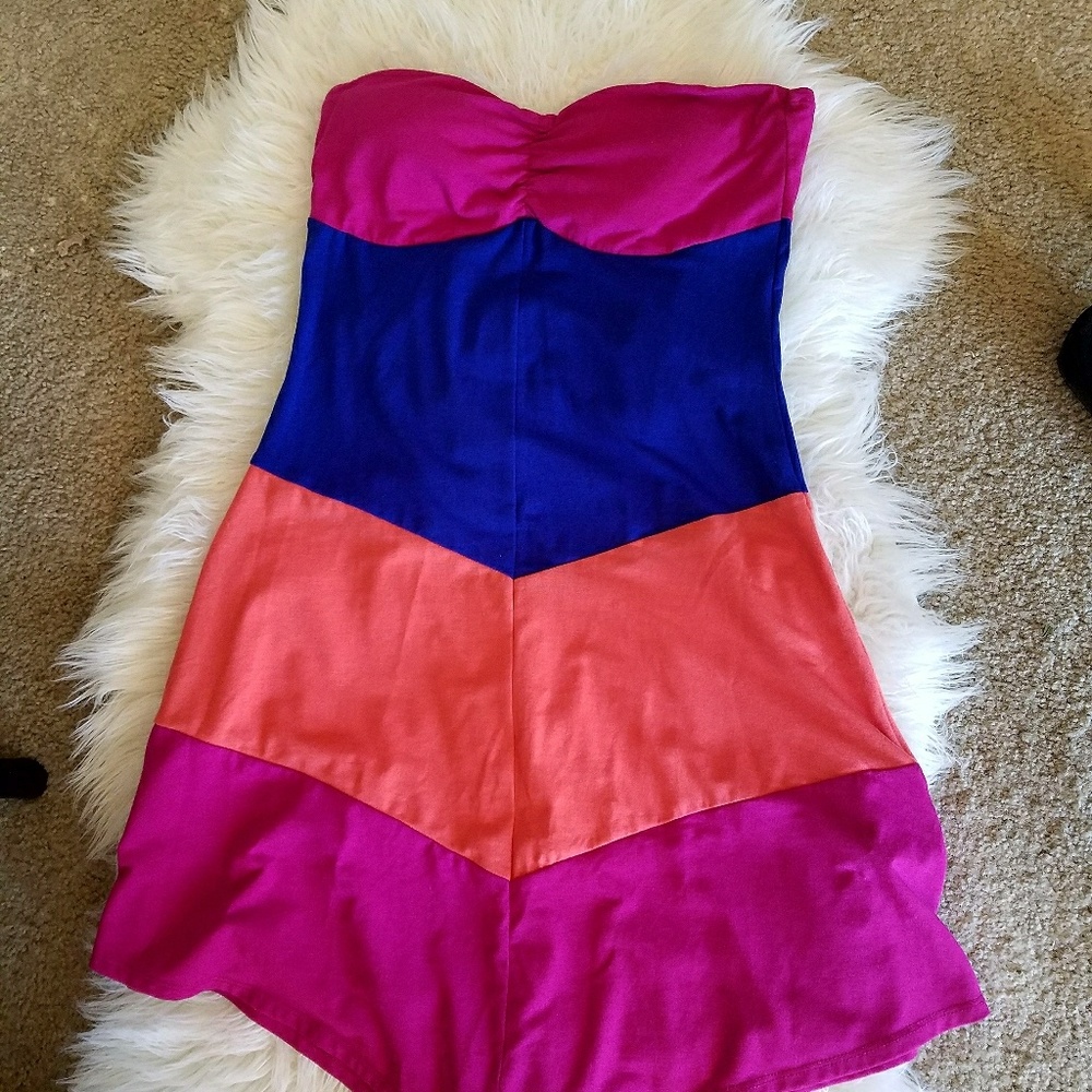 Guess Bright Beautiful Summer Dress