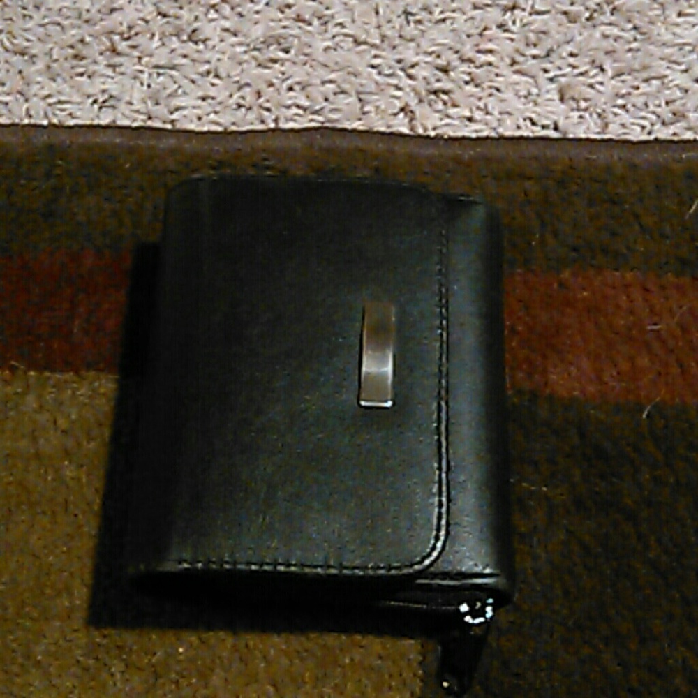 Black expandle wallet
