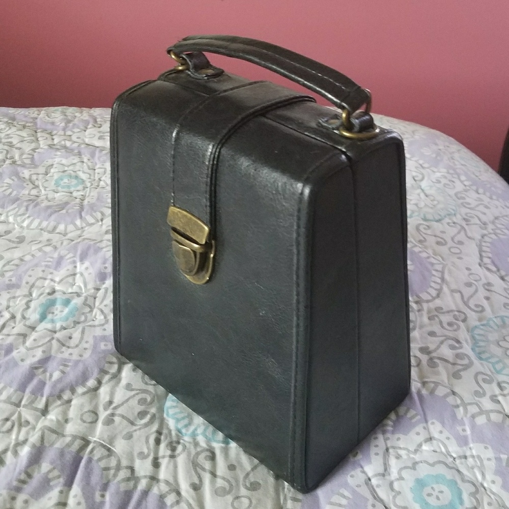 Retro Vintage Style Handbag with Brass-tone Buckle