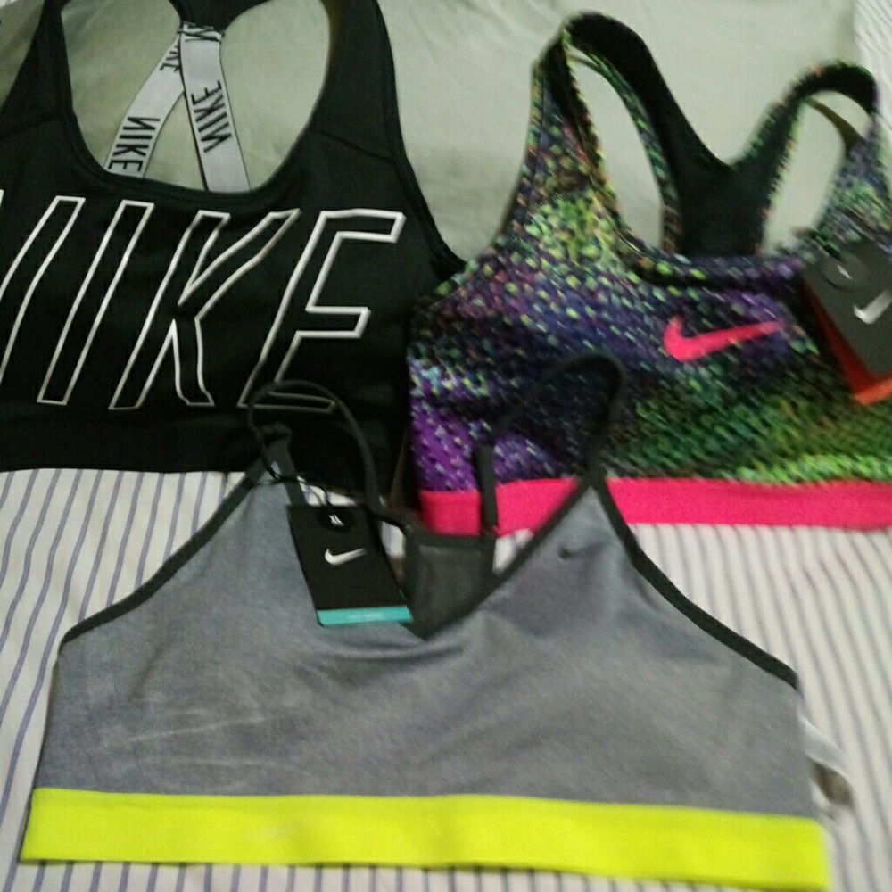 Brand 🆕 Nike. Sports bra training Bundle