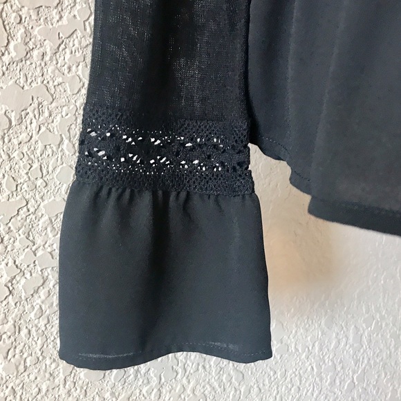 💥Sale WHBM Boho Peplum with Bell Sleeves - Picture 4 of 8