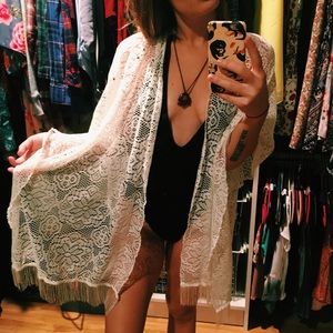 Brand new💖 White Lace Kimono