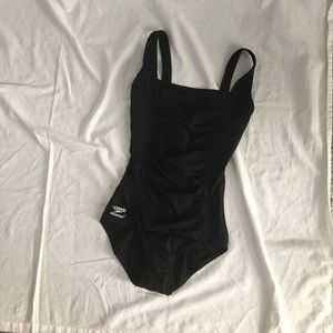 Speedo Endurance One-Piece Swimsuit sz 6 Black