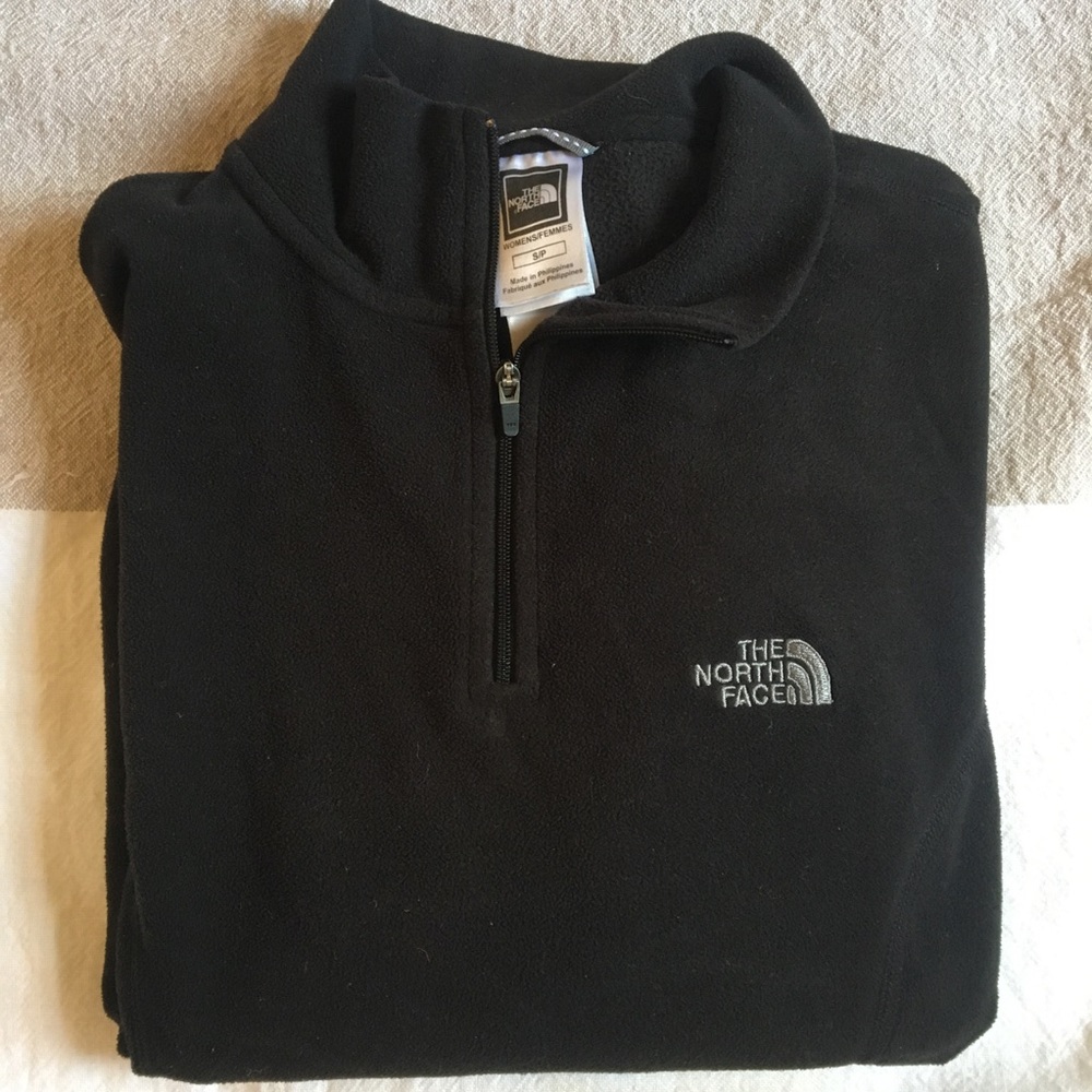North Face long sleeved black pullover