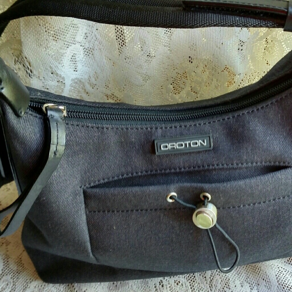 Oroton purse