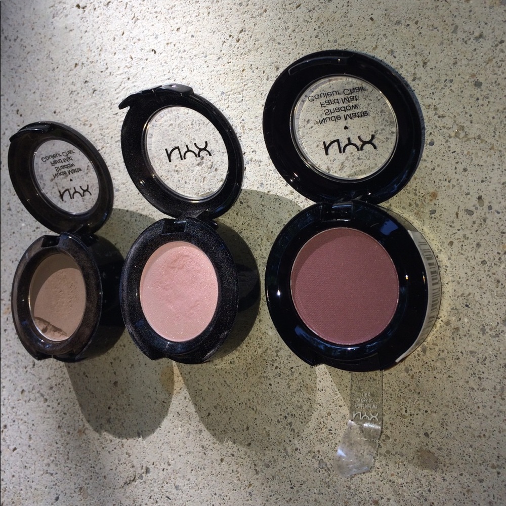 NYX EYESHADOW SINGLES
